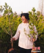东西问｜中美关系的源头活水，是无数个殷玉珍与赛考斯